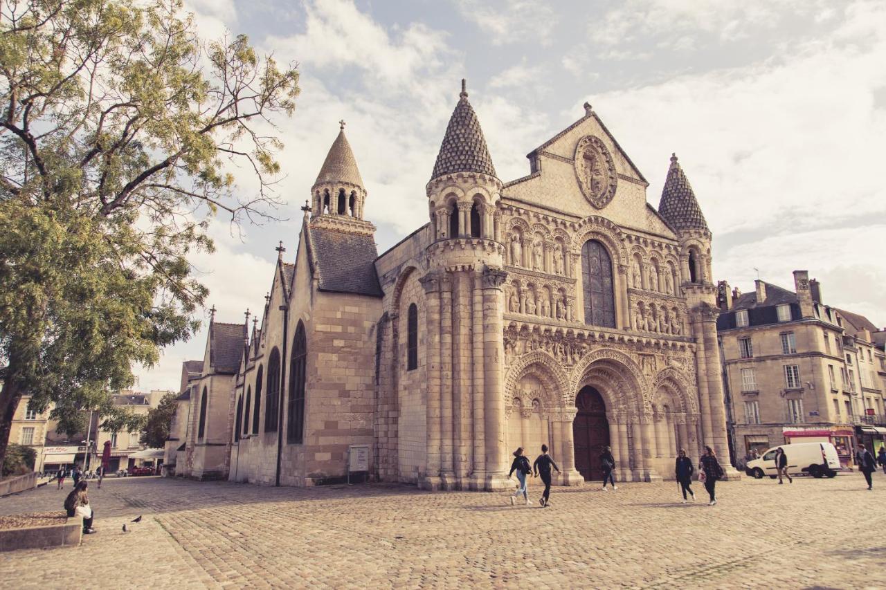 La Maison de la Liberté Suite Jeanne Barret Poitiers Exterior foto