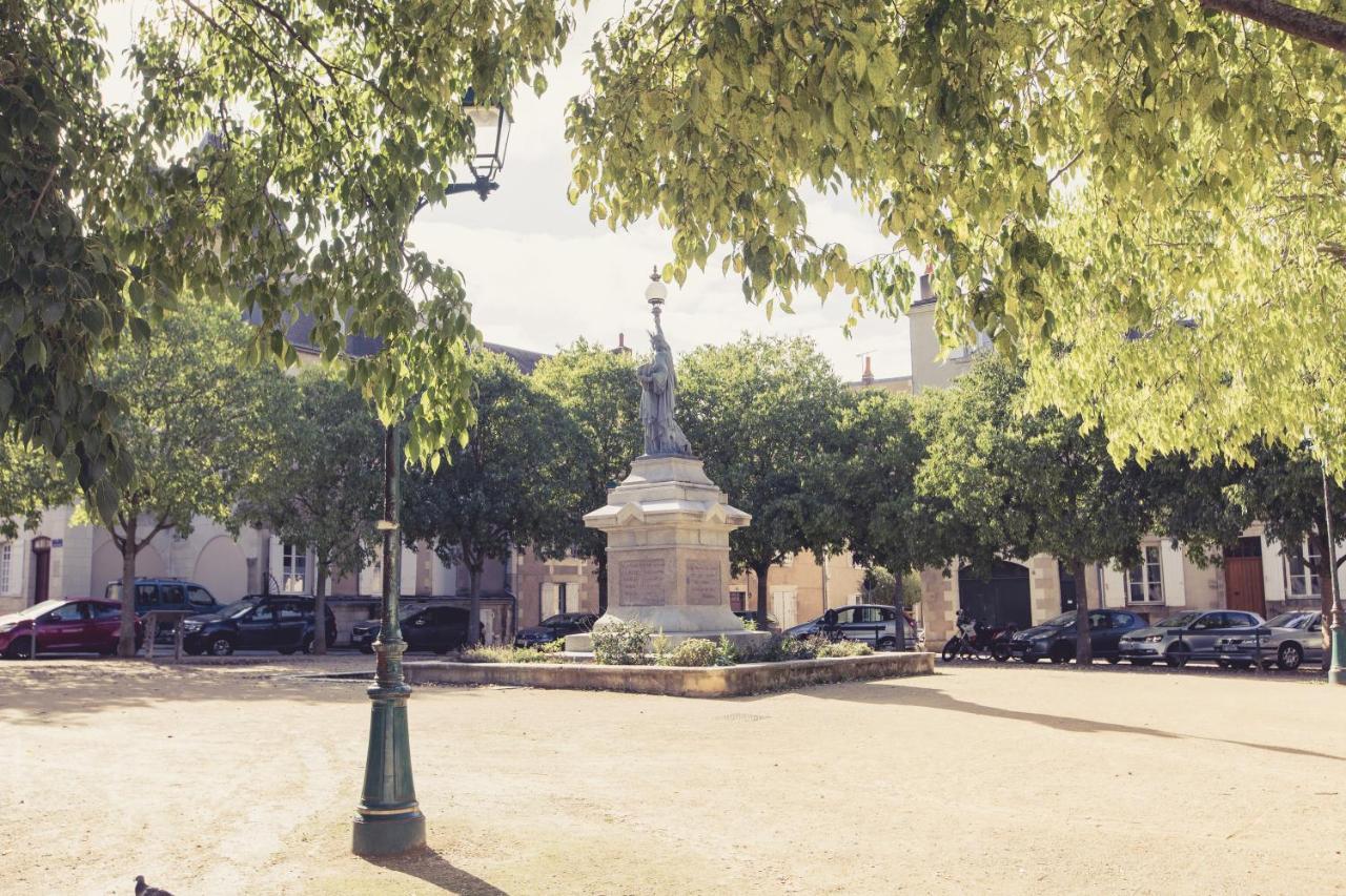 La Maison de la Liberté Suite Jeanne Barret Poitiers Exterior foto